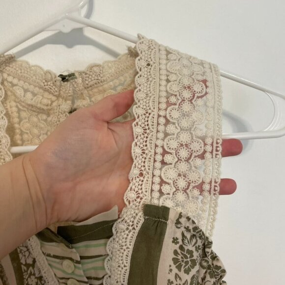 CABI 266 Whisper Gauze Tank Cream Beige Green Floral Striped Crochet Boho Blouse - Picture 7 of 16
